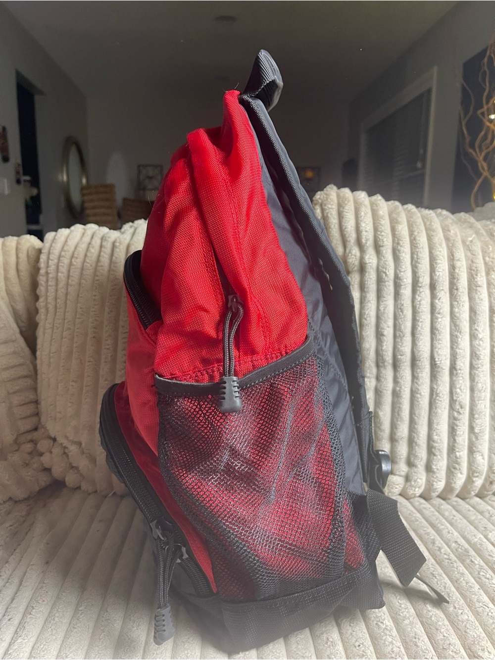 Tough Traveler Red Black Backpack Multi Pocket Travel School Hiking Daypack - Picture 4 of 9